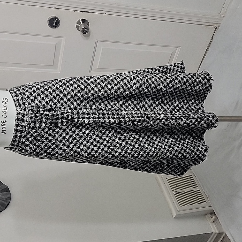 INDEFEIR Houndstooth Tweed Skirt A-line Frayed Trim Button Down Closure Size M